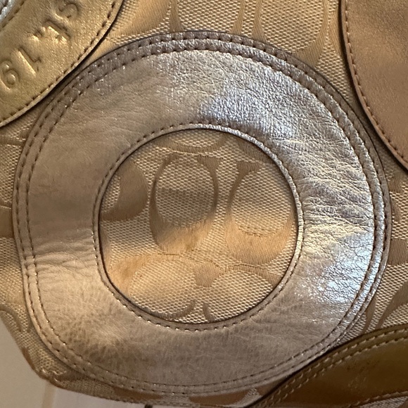 Coach Vintage Carly Patchwork Shoulder Bag - Picture 9 of 17